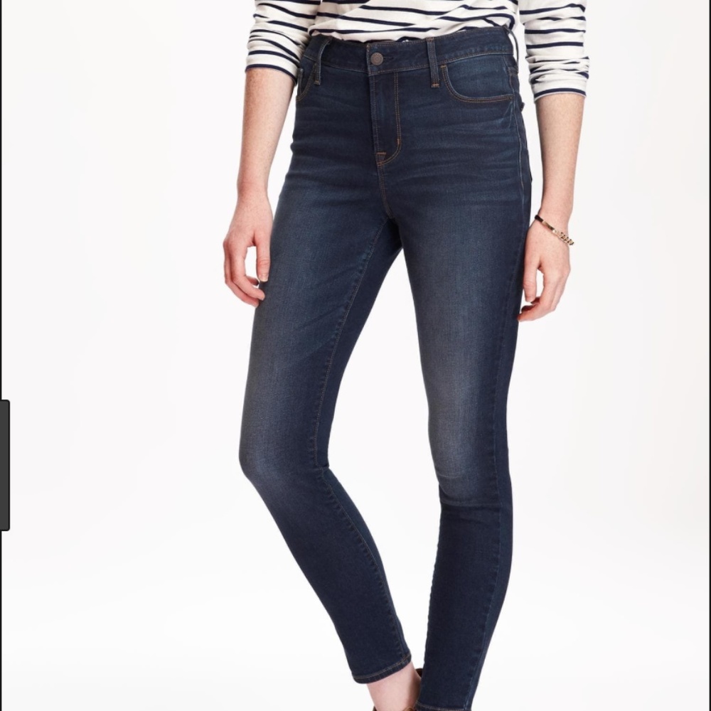 High Rise "Rockstar" Curvy Jeans (27)